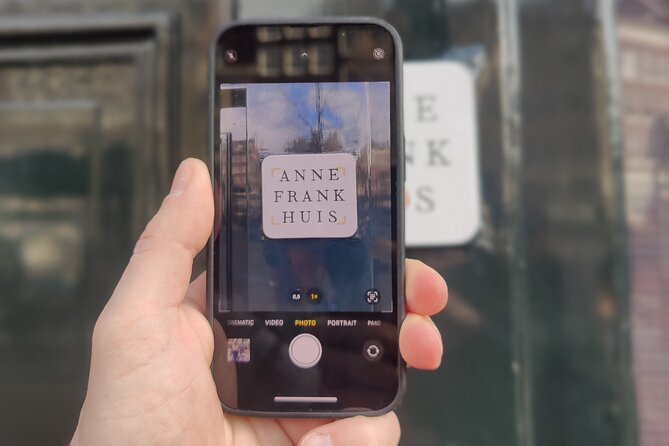 Self Guided City Tour in Amsterdam - Amsterdam Tulip - A self-guided Amsterdam walk with a game attached