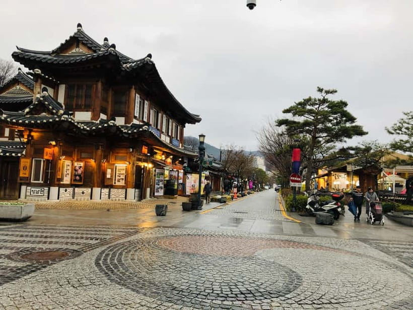 Seoul: Maisan Cherry Blossom and Jeonju Hanok Day Tour - Street Food and Hanbok in Jeonju