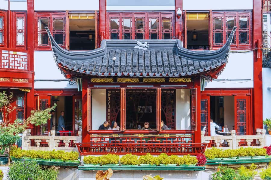 Shanghai：Old Town, Yu Garden, Zhujiajiao Water Town Bus Tour - Returning to Shanghai and the Bund at night