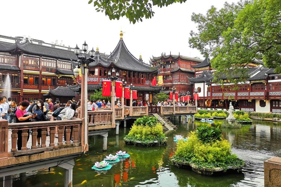Shanghai: Yu Garden and City God Temple Walking Tour - Key points to know before booking