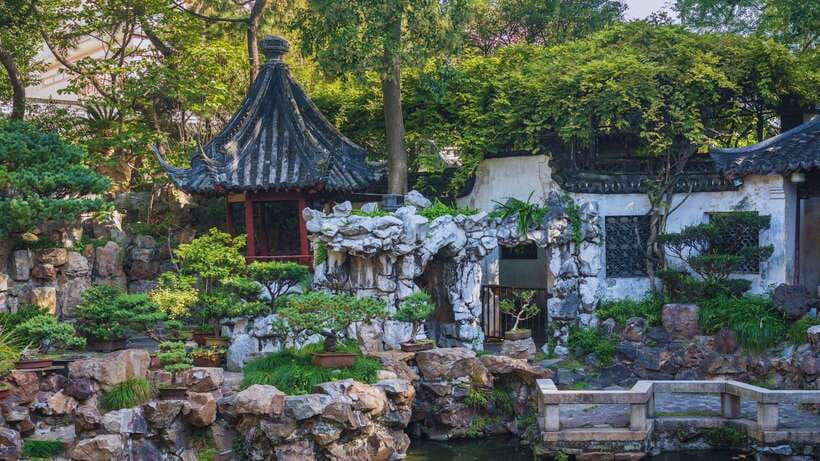 Shanghai: Yu Garden Entry Ticket with PDF Guidebook - Key points at a glance