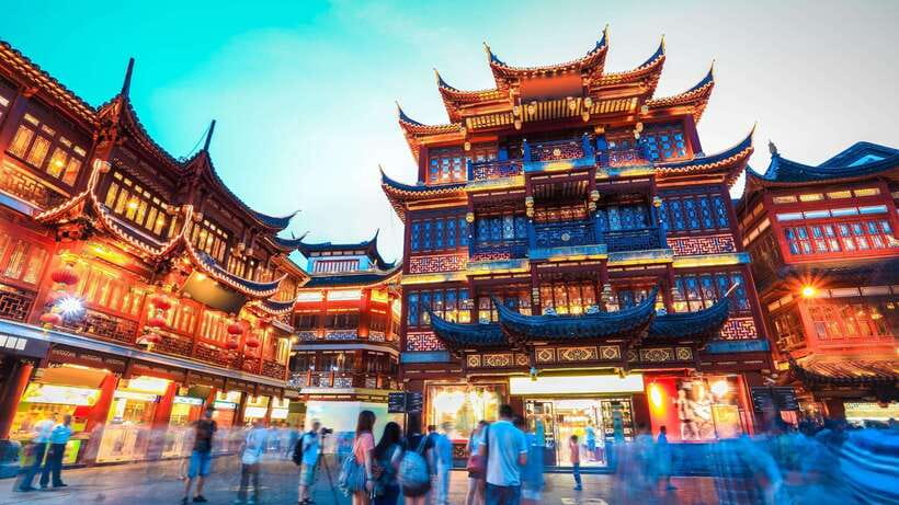 Shanghai: Yu Garden Entry Ticket with PDF Guidebook - Timing, crowds, and the three-hour plan