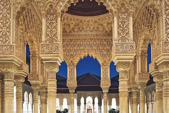 Shore Excursion from Almeria: Alhambra and Generalife Gardens - Guides and drivers can shape the day