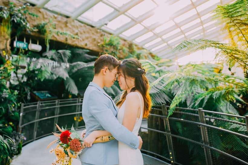 Singapore: Botanical Gardens Entry & Photography Session - Weather, clothing, and timing
