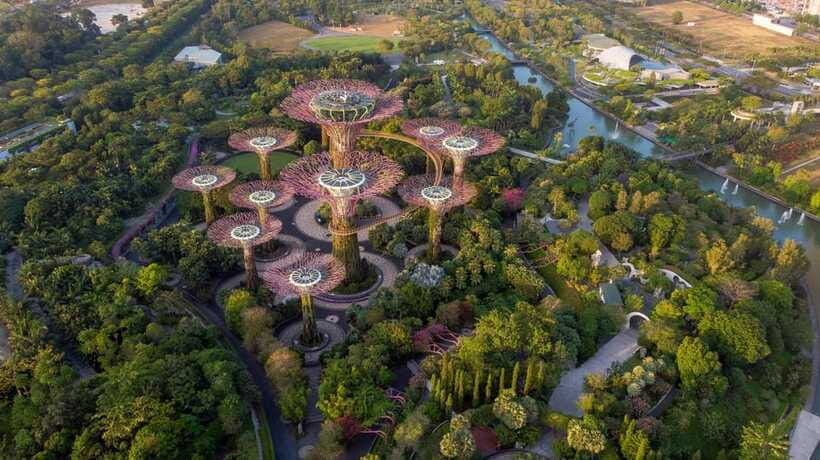 Singapore: Day Tour for Sentosa, Gardens by the Bay, Flyer - Who should book this experience?