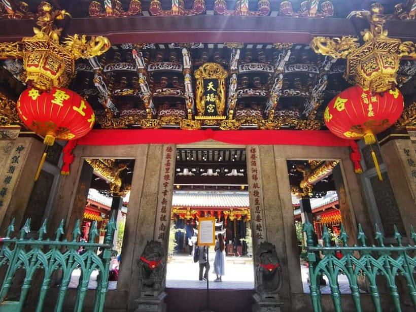 Singapore: Guided Walking Tour of Chinatown & Botanic Garden - Chinatown in 90 minutes