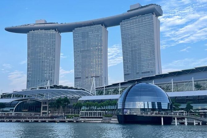 Singapore Half Day City Tour w Skypark and Gardens By The Bay - Merlion Park: Singapore’s classic postcard view