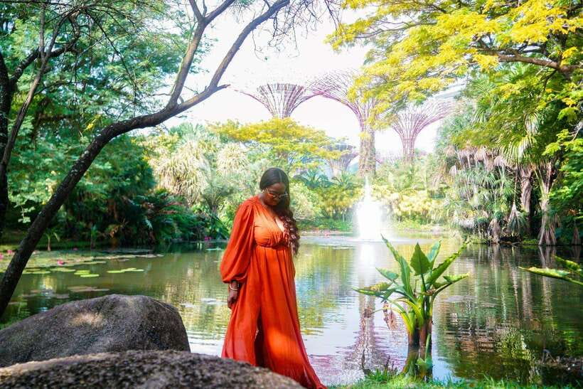 Singapore: Professional photoshoot at Gardens by the Bay - The value of $106 per group