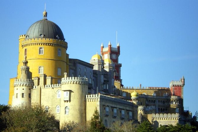 Sintra & Cascais Day Tour with Pena Palace Entry and Gardens Walk - Sintra village: lunch and a short taste of town