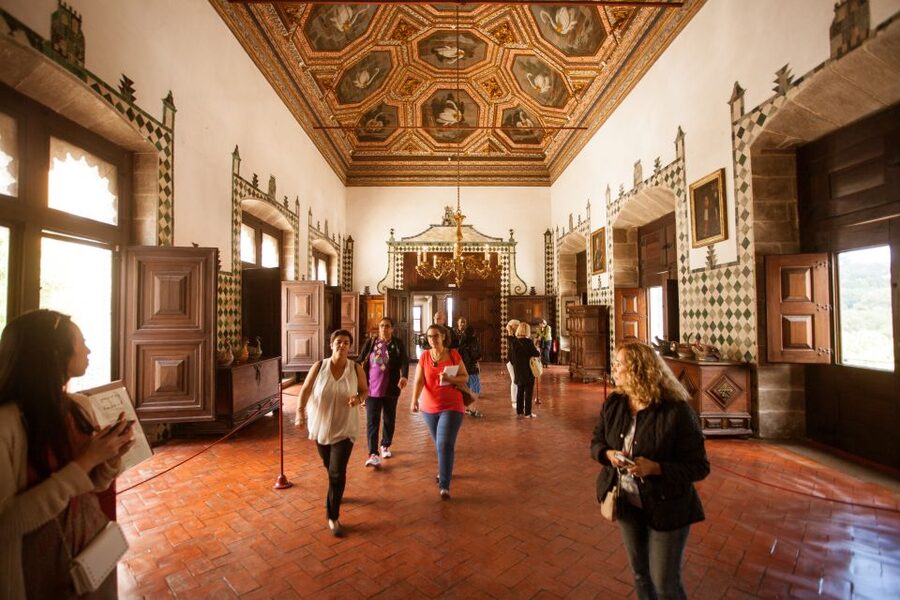 Sintra: National Palace and Gardens Skip-the-Line Ticket - Using the free audio guide app