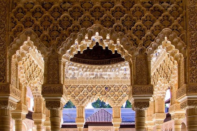 Skip the line: Alhambra Palace and Generalife Gardens Private Guided Tour - Partal, the Medina, and the working Alhambra