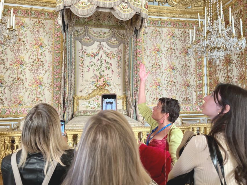 Skip-the-Line Versailles Palace & Garden Tour with Transport - The 45-minute train ride to Versailles