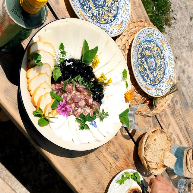 Slowlife Family Farm: From Garden to Table - Meeting point, transport, and what to bring