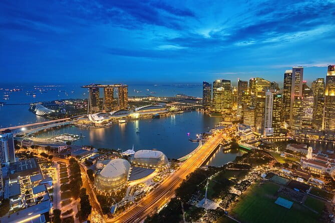 (Small Group) Night Wonders of Singapore: Cruise & Light Shows - Gardens by the Bay delivers the evening’s most unusual setting