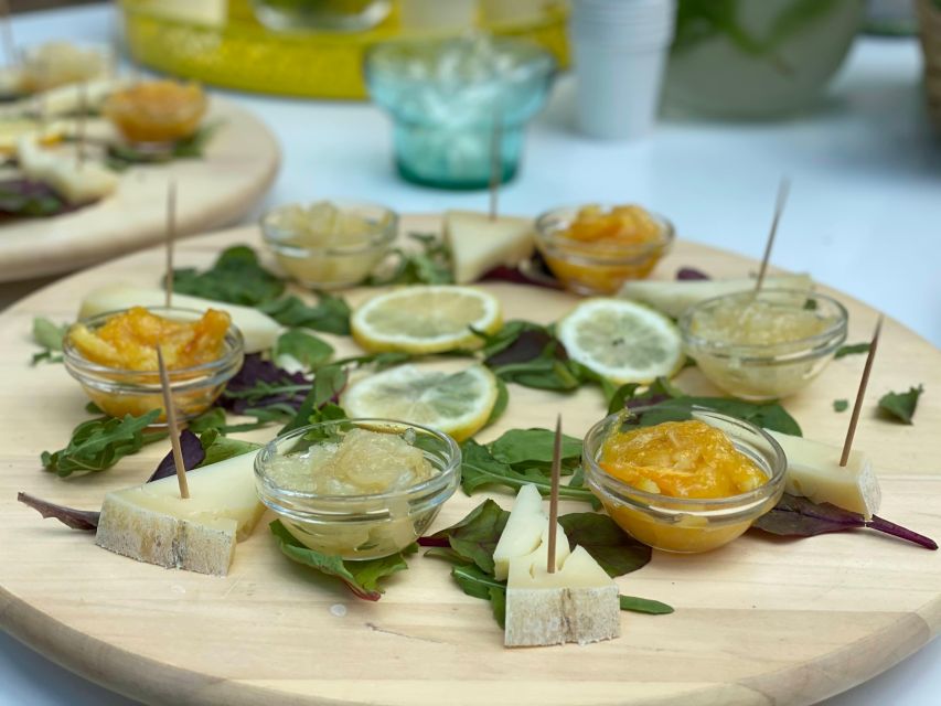 Sorrento: Lemon Garden Tour with Marmalade Tasting - Learning how lemons become limoncello and marmalade