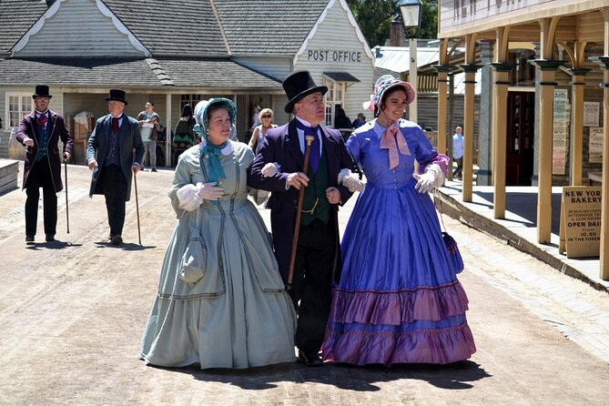 Sovereign Hill, Botanical Gardens and Melbourne Skydeck Bus Tour - Food, water, comfort, and pace