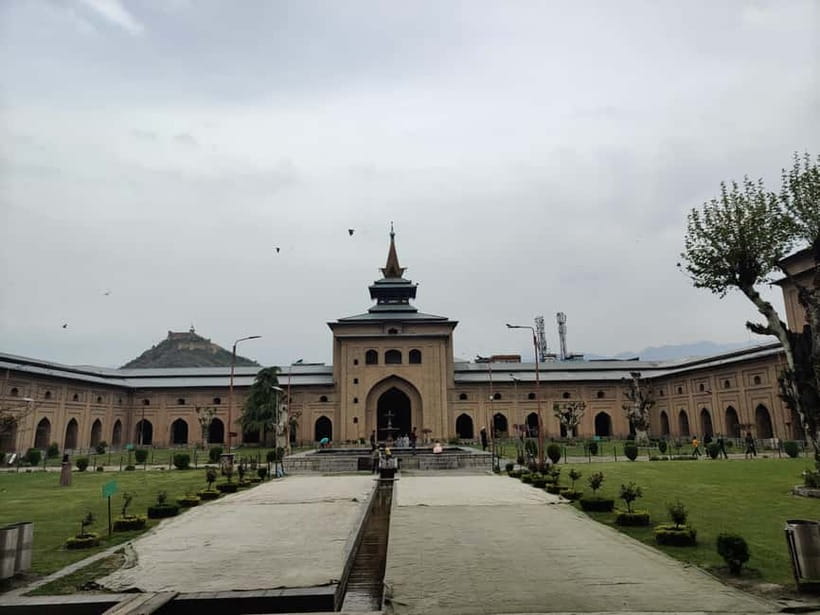 Srinagar: Private Old City and Mughal Gardens Guided Tour - Starting with Hari Parbat and Kohi-e-Maran Fort