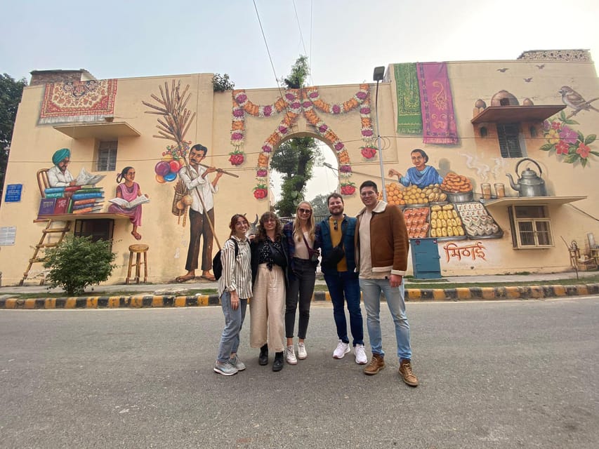 Street Art Walk with Chai & Snack - How the 90-minute timing affects your visit