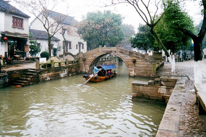 Suzhou Day Tour from Shanghai to Classical Garden, Tongli Water Town - Master of Nets Garden: Suzhou’s carefully framed beauty
