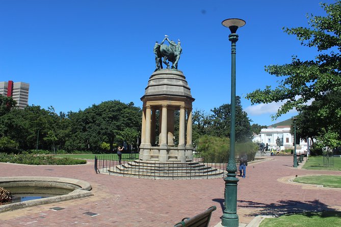 Table Mountain Cape Town City Tour Kirstenbosch Gardens +Tickets - Company’s Gardens and Cape Town’s older layers