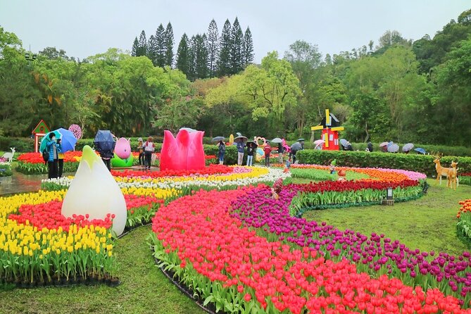 Taipei Cherry Blossom Day Tour to Yangmingshan and Tamsui - Tamsui adds a change of mood