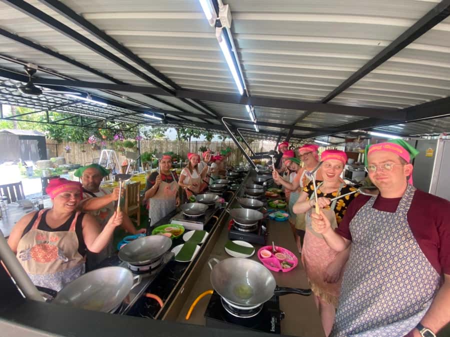 Thai Cooking Class with Market & Garden Tour - A market visit before the cooking begins