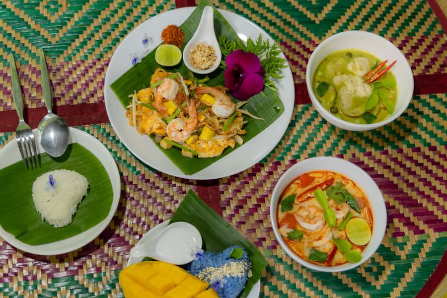 Thai Cooking Class with Market & Garden Tour - Three dishes, cooked from start to finish