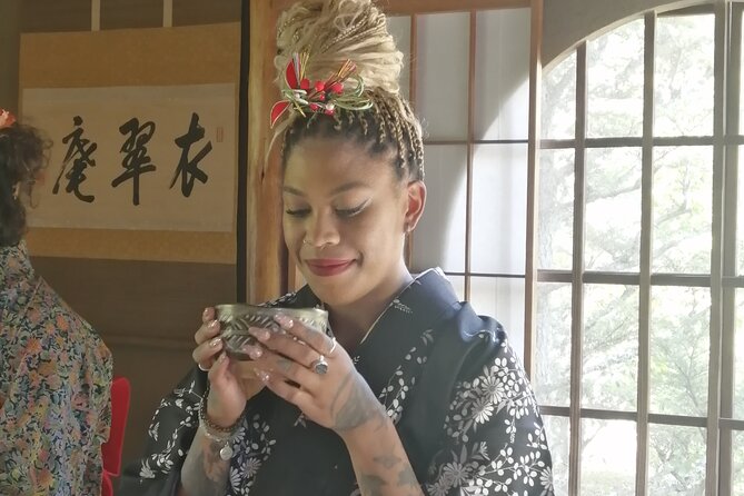 The Art of Mindful Living: Tea Ceremony in Kyoto - Naomi’s introduction to matcha