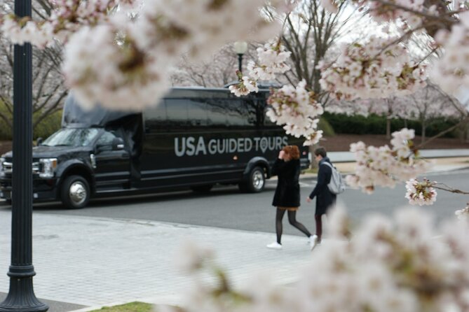 The DC Cherry Blossom Bus Tour with Tidal Basin Guided Walk - What makes this tour worth considering