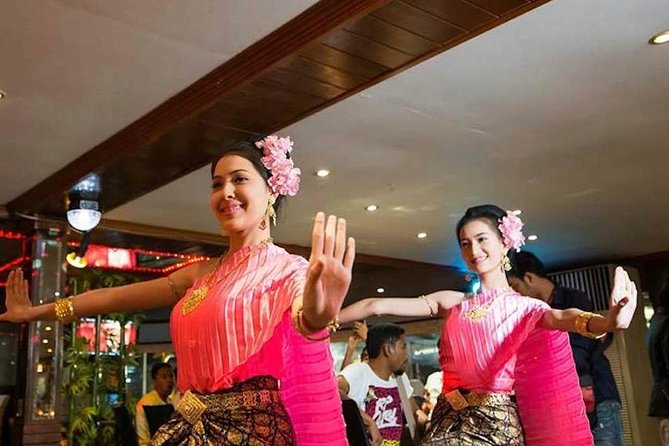 The White Orchid: Chao Phraya Dinner Cruise Experience - Bridges, barges, and the moving city
