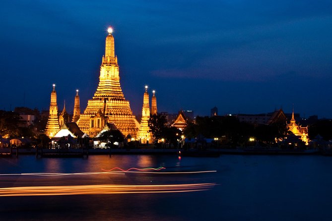 The White Orchid: Chao Phraya Dinner Cruise Experience - Rain, crowds, and practical comfort
