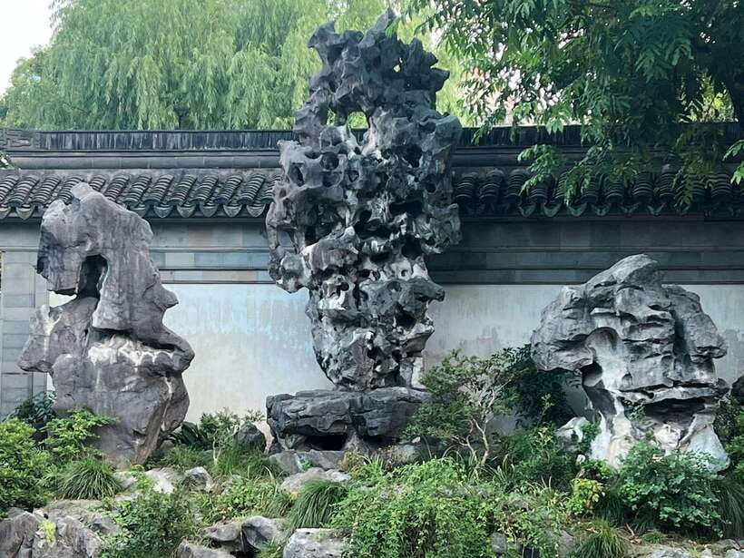 Three Hour Shanghai Tour Tai Chi and Yu Garden - The Taoist temple and old street connection