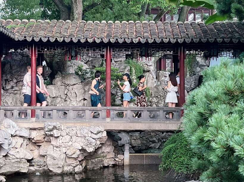 Three Hour Shanghai Tour Tai Chi and Yu Garden - Walking from the metro to Yu Garden