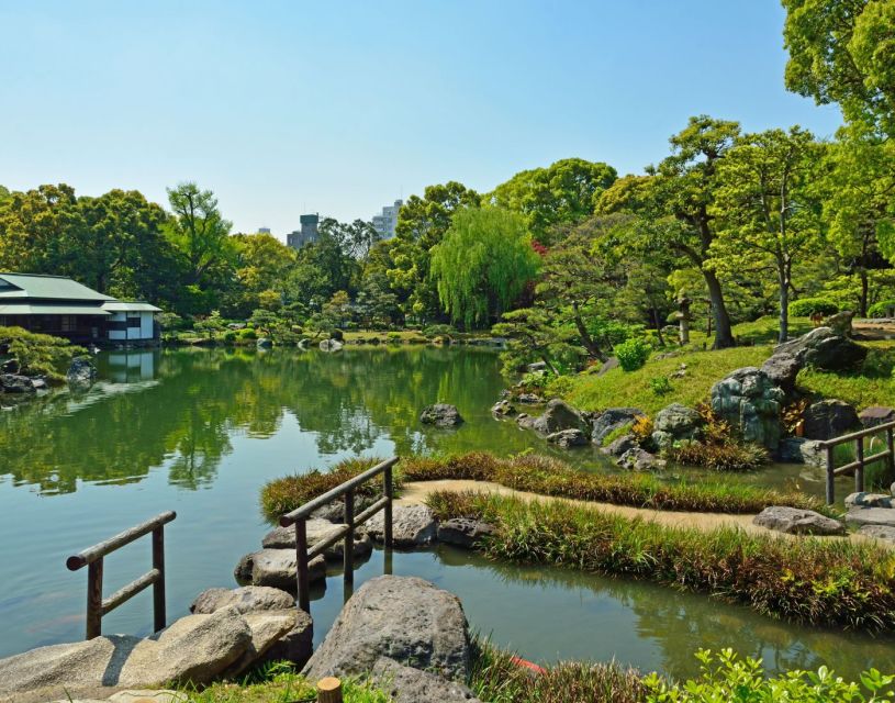 Tokyo: Full-Day Japanese Garden Private Guided Tour - Meiji Jingu Shrine and a quiet teahouse garden