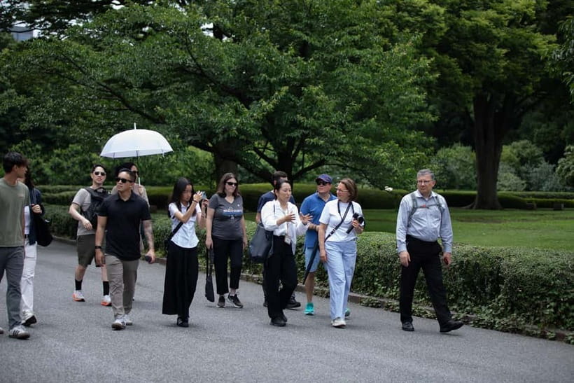 Tokyo: Imperial Palace East Gardens Walking Tour - Best seasons, weather, and photo opportunities