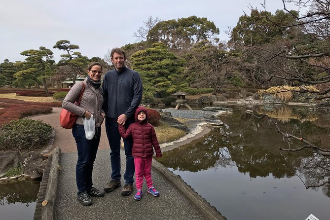 Tokyo Japanese Garden Lover's Private Tour with Government-Licensed Guide - Nezu Museum, Happo-en, and Mejiro Garden