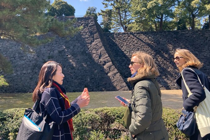 Tokyo Private Tour! Edo Castle & Imperial Palace East Gardens - Ote-mon Gate and the first sense of Edo