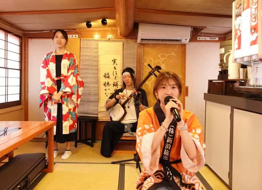Tokyo: Rainbow Bridge Day Cruise Show and Only Soft Drinks - Seating, weather, and comfort