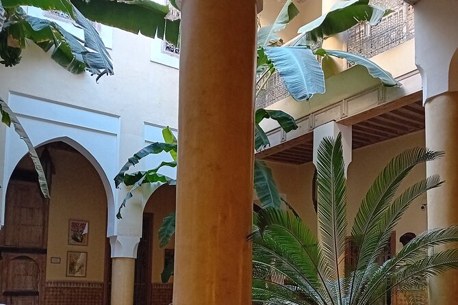 tour of marrakech-medina, souks, secret gardens,Madrassa& stories - Guide quality and the value of a small group