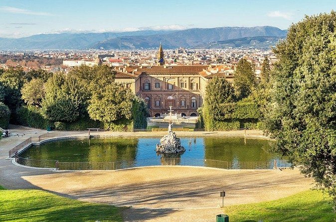 Tower of Pisa and Boboli Gardens Half Day Tour - The Leaning Tower: an optional climb at extra cost