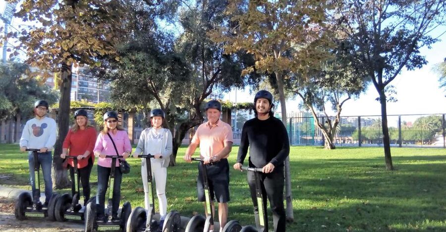 Valencia: Garden & Palace Music Segway Tour - Starting behind the Serranos Towers