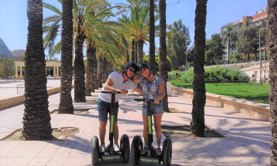 Valencia: Gardens and recreation Segway Tour - From stone streets to the Turia Gardens