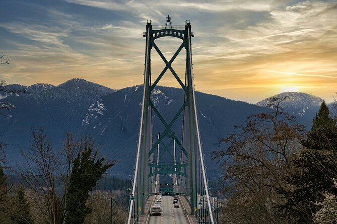 Vancouver City Highlights - Private Tour up to 14 guests - Stanley Park, Prospect Point, and the Lion’s Gate Bridge
