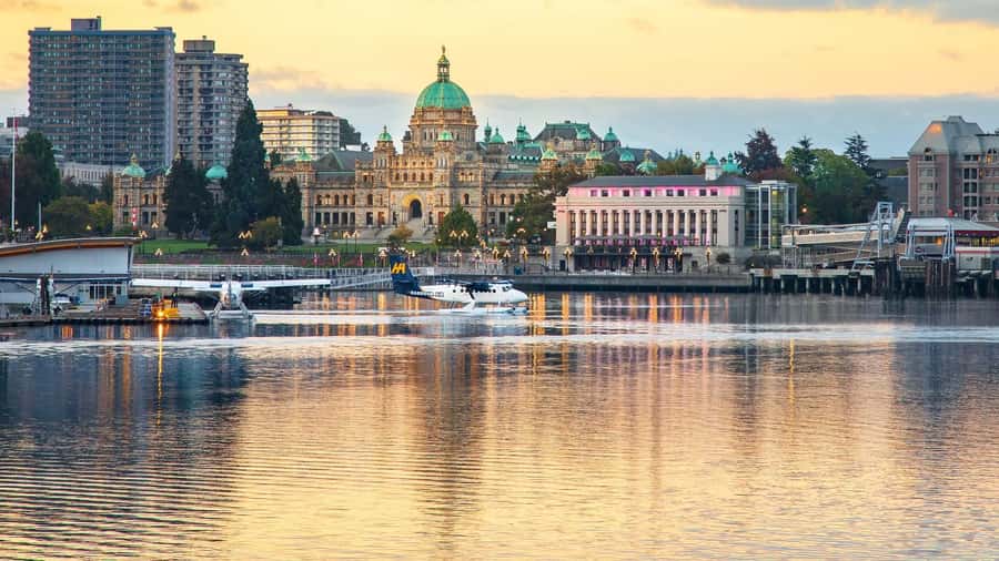 Vancouver to Victoria Seaplane Day Trip + Butchart Gardens - The coach transfer is useful, but watch the clock