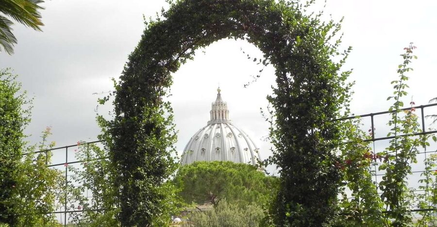 Vatican: Vatican Gardens with Bus Tour & Vatican Museums - Riding Through the Vatican Gardens