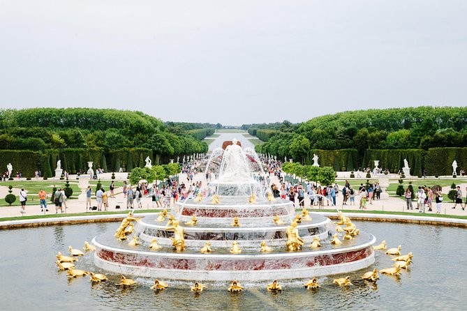 Versailles Château and Gardens Walking Tour from Paris by Train - Entering the palace with timed admission