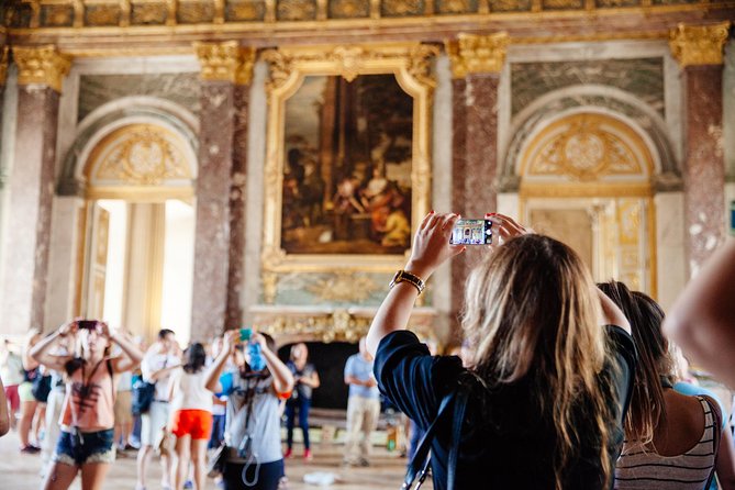 Versailles Château and Gardens Walking Tour - Meeting at Versailles station at 9:30 a.m.