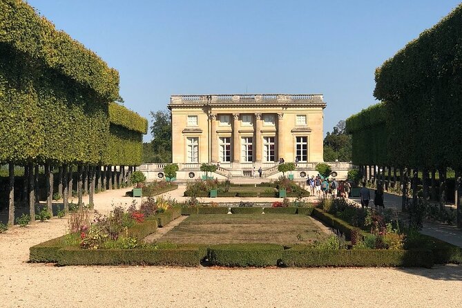 Versailles Full Tour: Palace, Gardens & Marie-Antoinette’s Estate - Marie Antoinette’s Estate and Queen’s Hamlet
