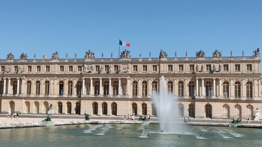 Versailles: Garden Private Guided Tour & Palace Entry Ticket - Is $317 per person good value?