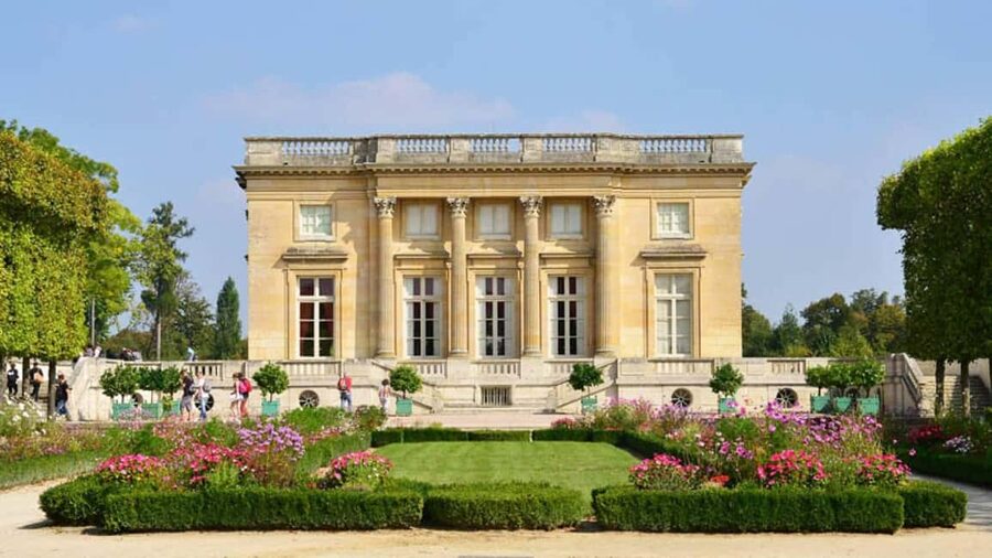 Versailles: Garden Private Guided Tour & Palace Entry Ticket - Why the gardens deserve two focused hours